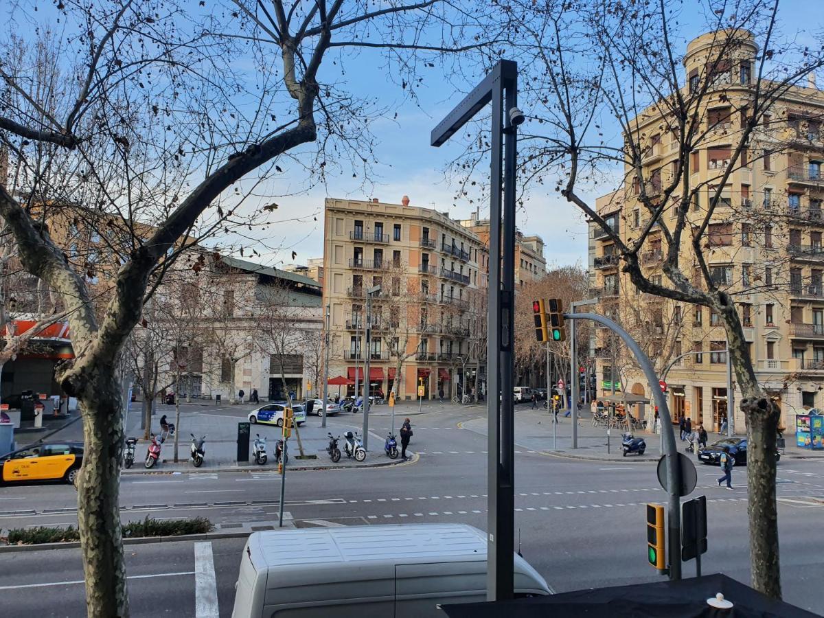 Hostal Rio De Castro Barcelona Bagian luar foto