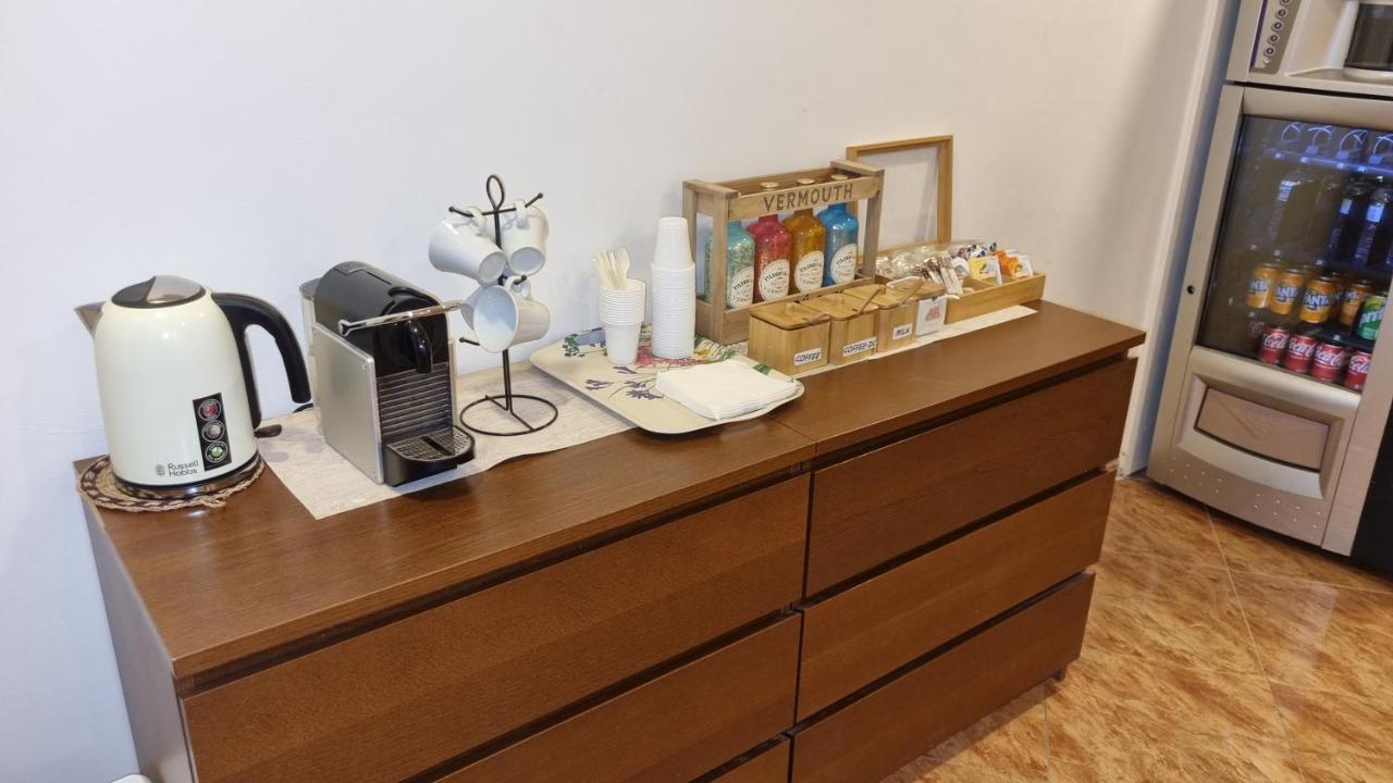 Hostal Rio De Castro Barcelona Bagian luar foto