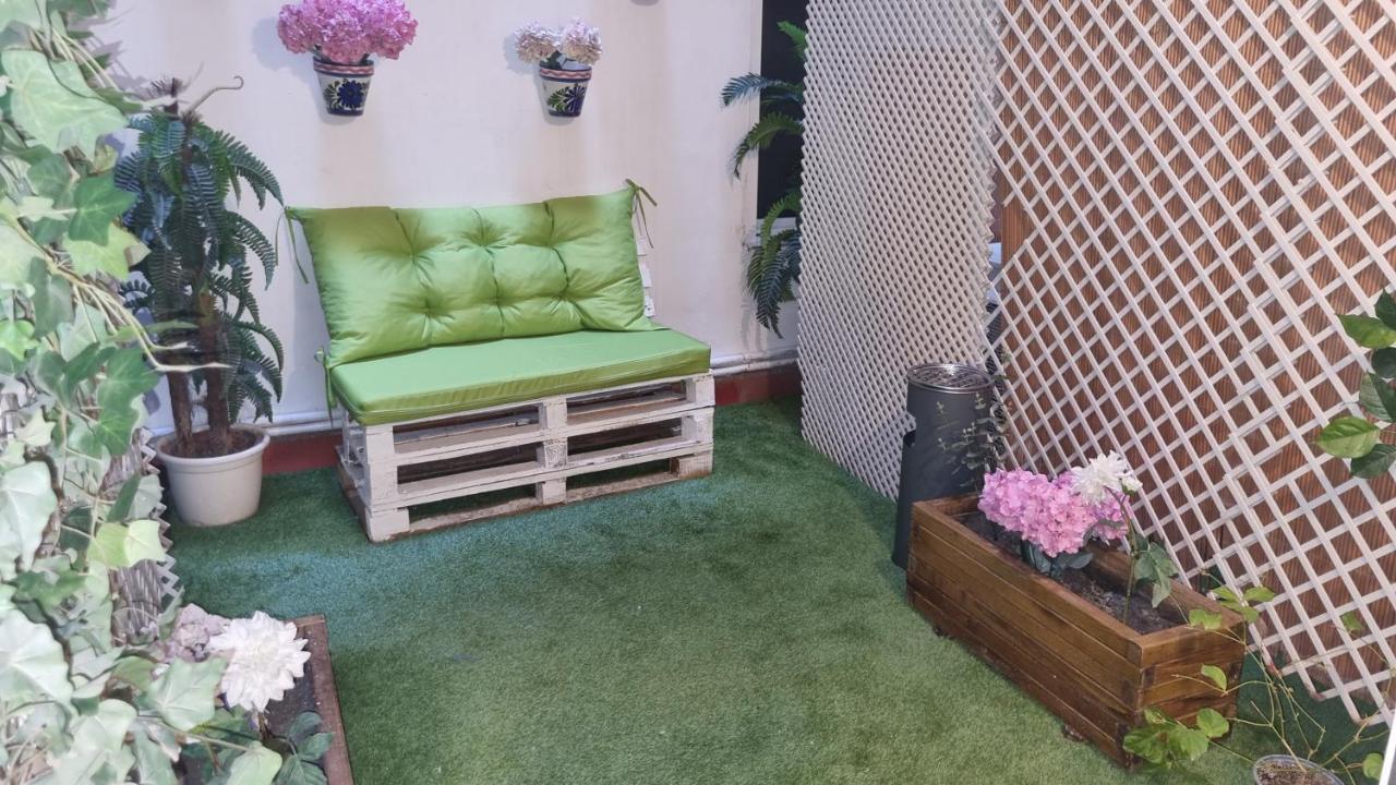 Hostal Rio De Castro Barcelona Bagian luar foto