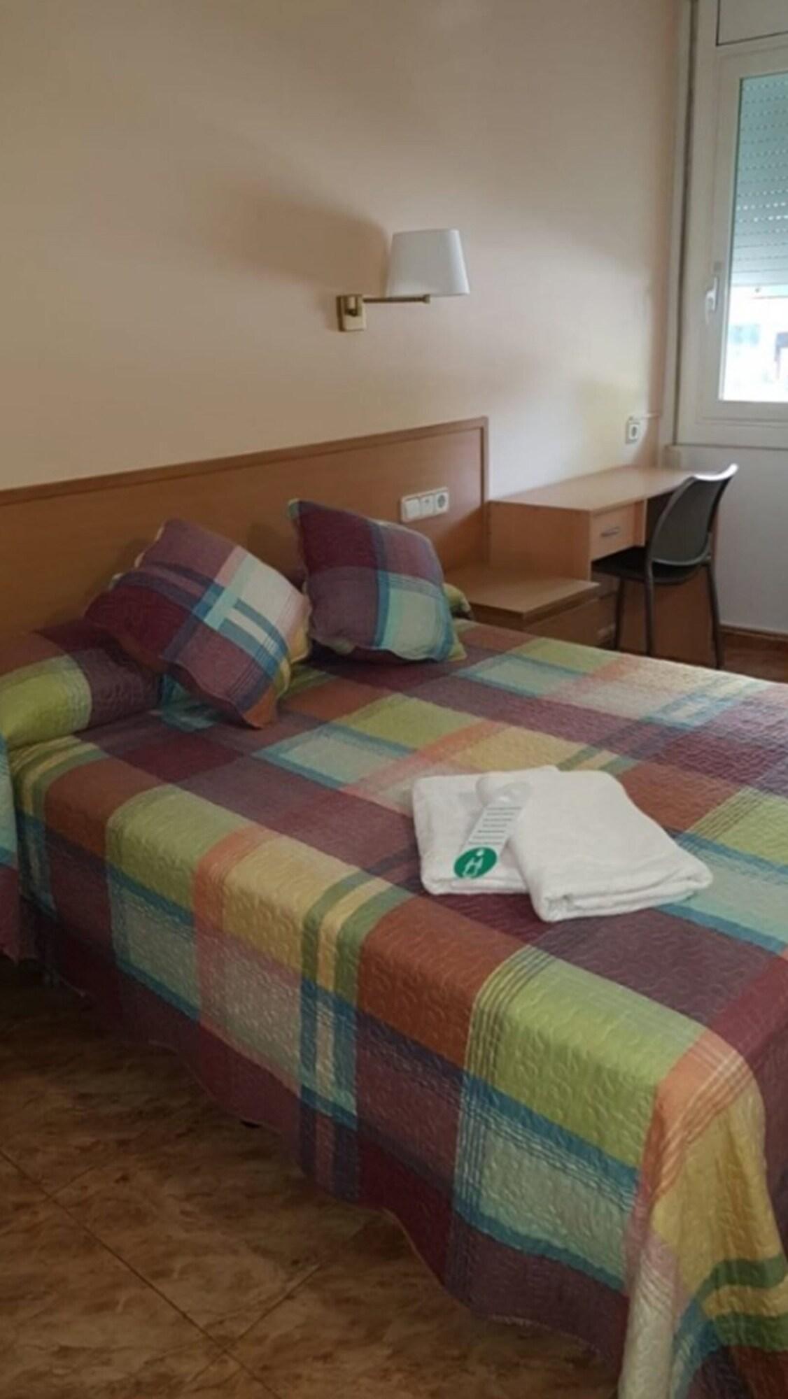 Hostal Rio De Castro Barcelona Bagian luar foto