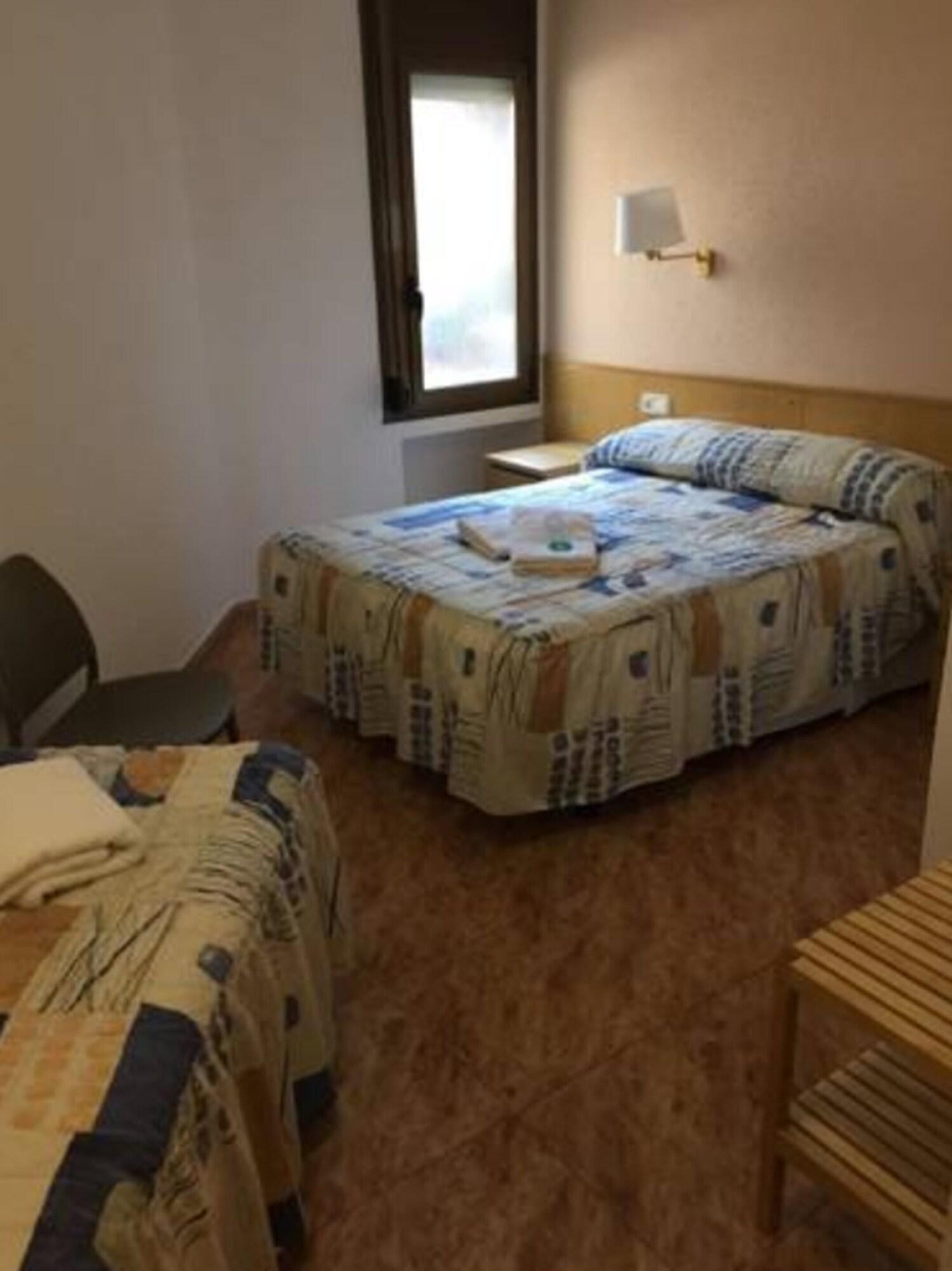 Hostal Rio De Castro Barcelona Bagian luar foto